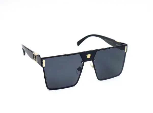 SwamiRaj_EyeWorld_One_Piece_Premium_Branded_Sunglasses_with_Stylish_Rich_Looking_UV_Protected_Polycarbonate_Lens_for_Men_&_Women_(58380_Black_)
