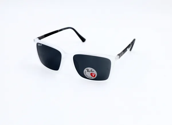 SwamiRaj_EyeWorld_Sporty_Sunglasses,_Medium,_Polarized_UV_Lens,_Soft_Matt_Lightweight_Frame_(White_with_Black)