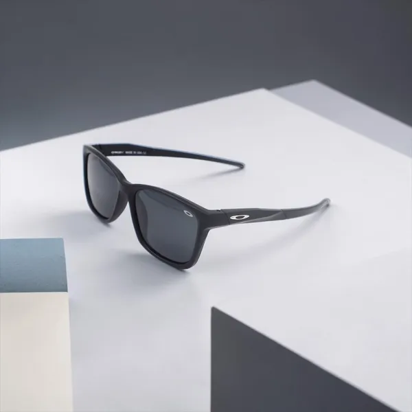 SwamiRaj_EyeWorld_Premium_Sunglasses_with_Stylish_Rich_Looking_UV_Protected_Polarized_Lens_for_Men_&_Women_8009_Black)