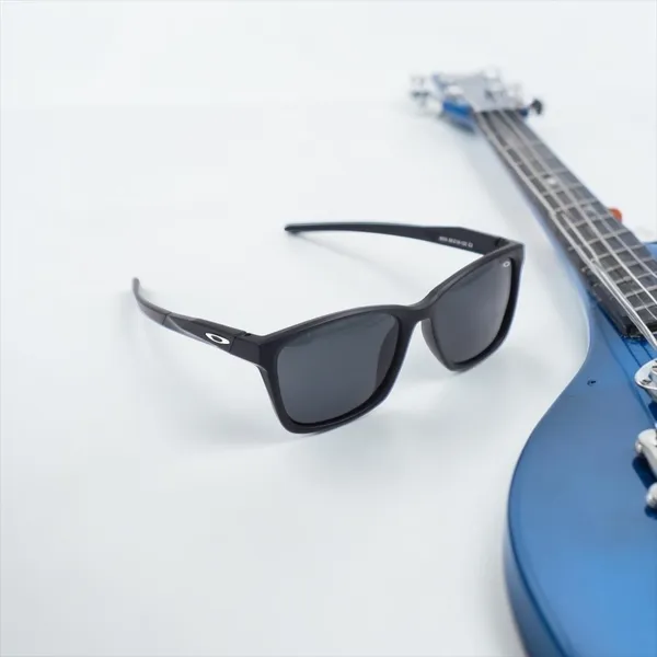 SwamiRaj_EyeWorld_Premium_Sunglasses_with_Stylish_Rich_Looking_UV_Protected_Polarized_Lens_for_Men_&_Women_8009_Black)