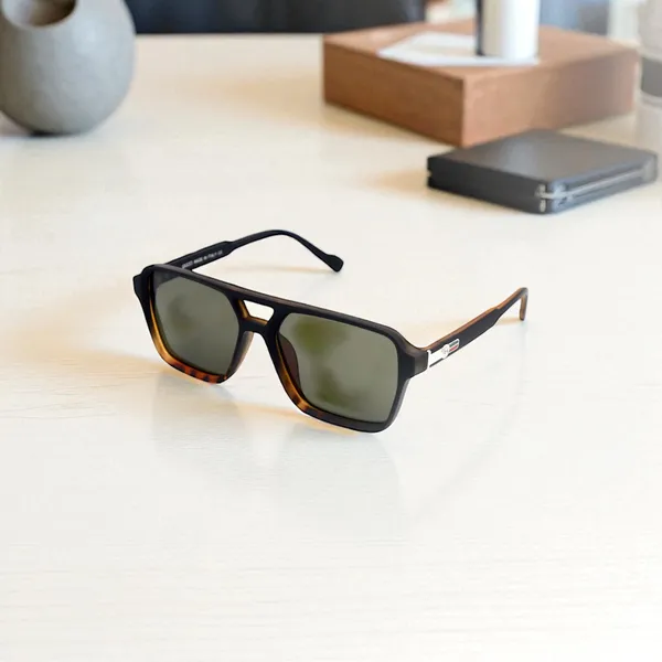 SwamiRaj_EyeWorld_Printed_Sunglasses,_Medium,_Polycarbonate_UV_Lens,_Soft_Rubber_Finish,_Lightweight_Frame_(_Black_&_Brown)