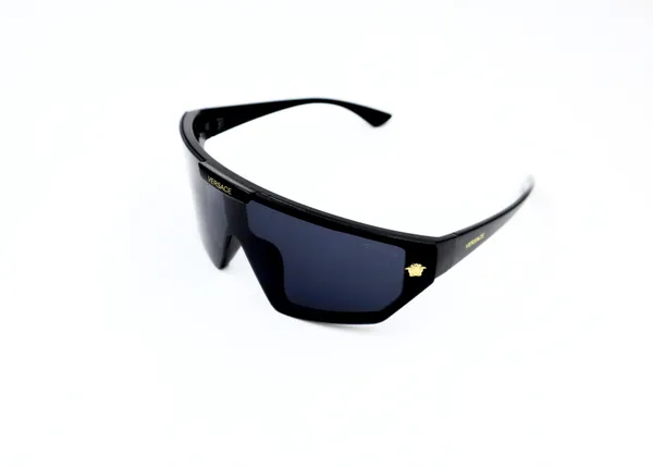 SwamiRaj_EyeWorld_Broad_One_piece_Sunglasses_(Glossy_Finish_Frame,_Polycarbonate_Lens,_UV_Protected)_(Black)_|