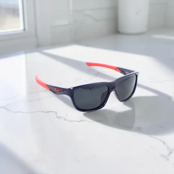 SwamiRaj_EyeWorld_Sporty_Sunglass_with_Navy_Blue_Frame_&_Red_Rubber_Grip,__Stylish_Rich_Looking_UV_Protected_Polarized_Sunglasses_for_Men_&_Women_(OX_8199D-0456_Navy_Blue)