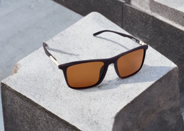 SwamiRaj_EyeWorld_Sporty,_Medium,_Polarized_UV_Lens,_Soft_Rubber_Lightweight_Frame,_Unisex