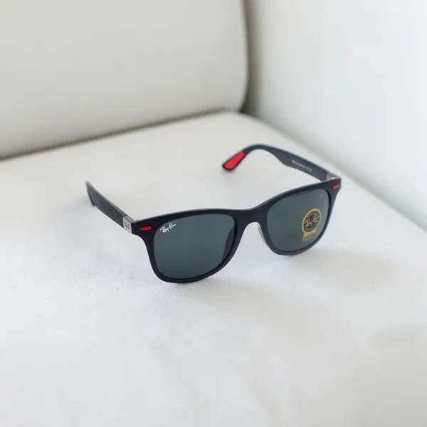 SwamiRaj_EyeWorld_Wayfarer_Glass_Fitted_Sunglasses_For_Men_&_Women_With_Very_Light_Weight_Acetate_Frame_with_Soft_Rubber_Grip_&_UV_Protected_Black_Glass