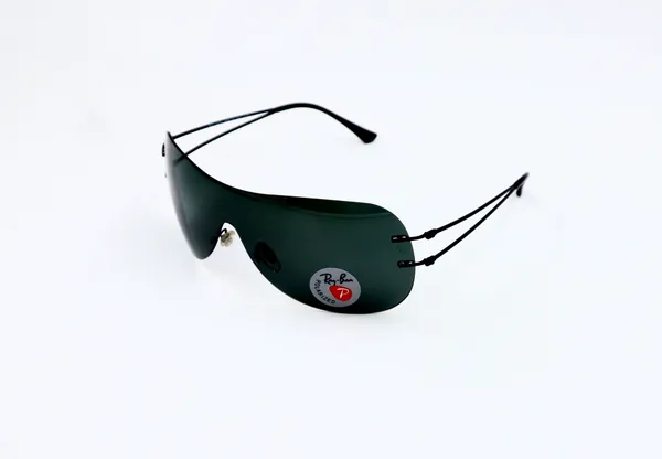 SwamiRaj_EyeWorld_One_Piece_Premium_Branded_Sunglasses_with_Stylish_Rich_Looking_UV_Protected_Polarized_Lens_for_Men_&_Women