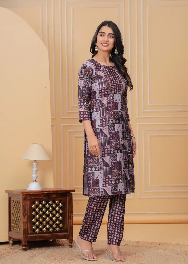 Women_Floral_Printed_Round_Cotton_Kurta_Sets