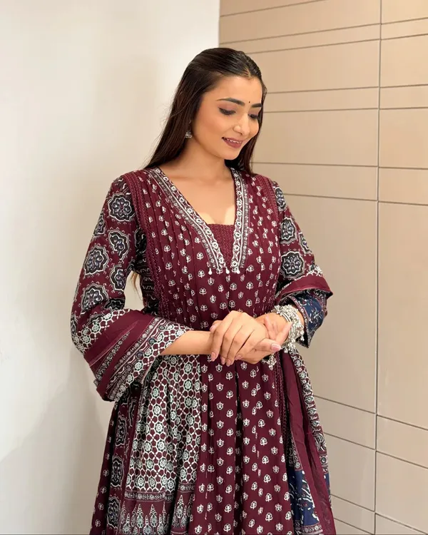 Women_Rayon_Floral_Printed_Kurta_Palazzo_Dupatta_Set