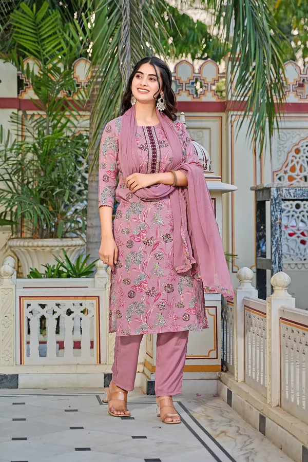 YAGNIK_FASHION_Women_Rayon_Floral_Printed_Kurta_Dupatta_Set