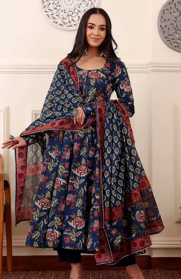 YAGNIK_FASHION_Women_Rayon_Floral_Printed_Kurta_Dupatta_Set