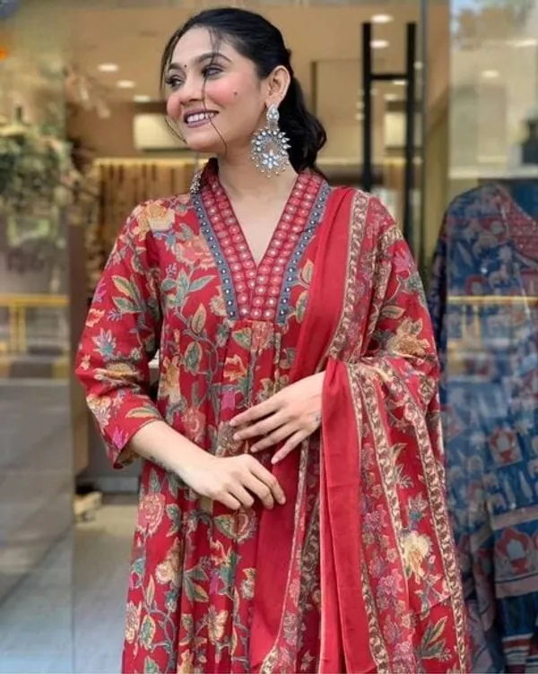 Women_Rayon_Floral_Printed_Kurta_Palazzo_Dupatta_Set