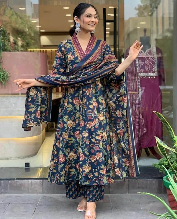 Women_Rayon_Floral_Printed_Kurta_Palazzo_Dupatta_Set