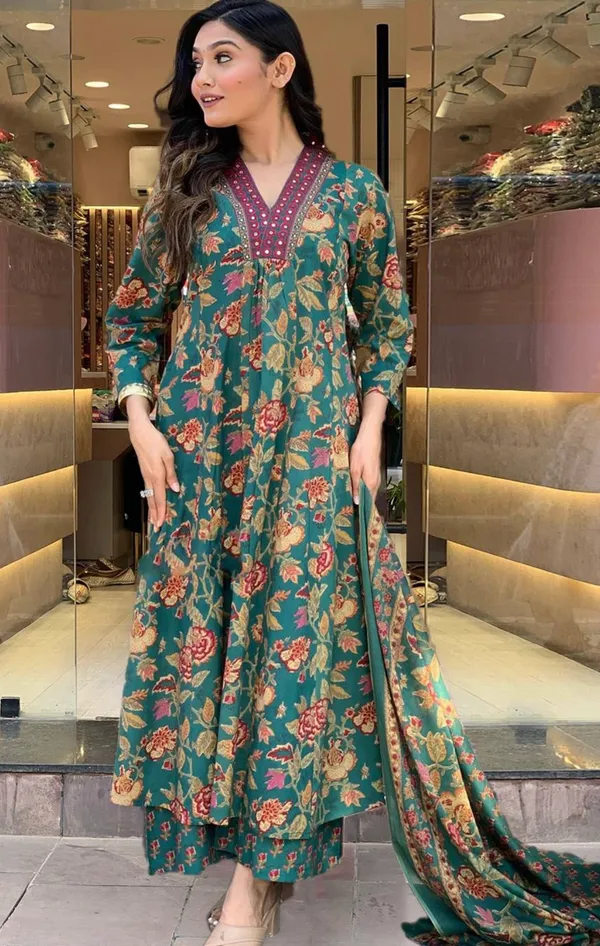 YAGNIK_FASHION_Women_Rayon_Floral_Printed_Kurta_Palazzo_Dupatta_Set