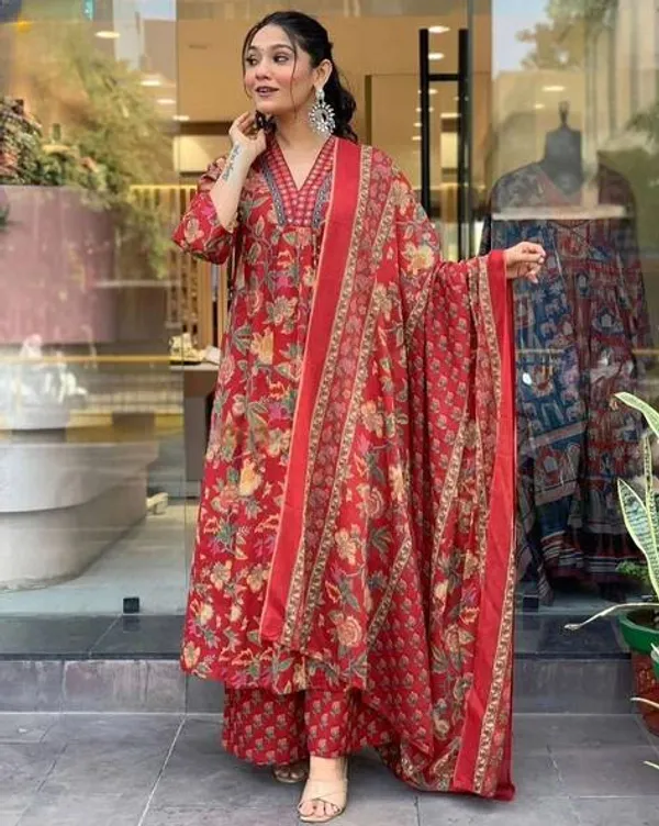 Women_Rayon_Floral_Printed_Kurta_Palazzo_Dupatta_Set