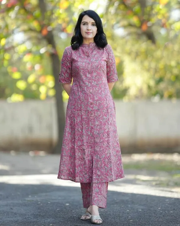 YAGNIK_FASHION__Festival_and_Daily_Wear_Stylish_Kurta_Set