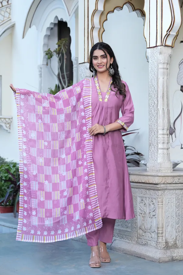 Yagnik_Fashion_Chanderi_Silk_Printed_Kurti_With_Palazzo_Women_Stitched_Salwar_Suit