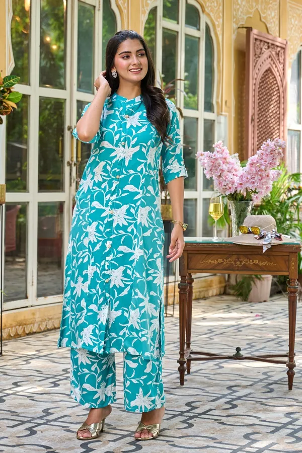 Yagnik_fashion_New_Festival_and_Daily_Wear_Stylish_Rayon_Kurta_Set_With_one_Side_Pocket