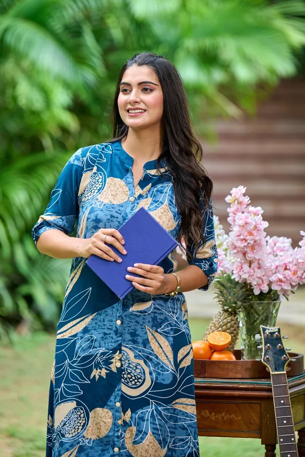 Yagnik_fashion_New_Festival_and_Daily_Wear_Stylish_Rayon_Kurta_Set_With_one_Side_Pocket