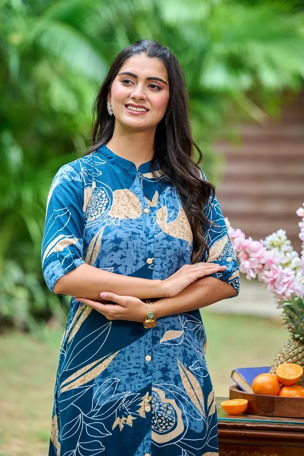 Yagnik_fashion_New_Festival_and_Daily_Wear_Stylish_Rayon_Kurta_Set_With_one_Side_Pocket