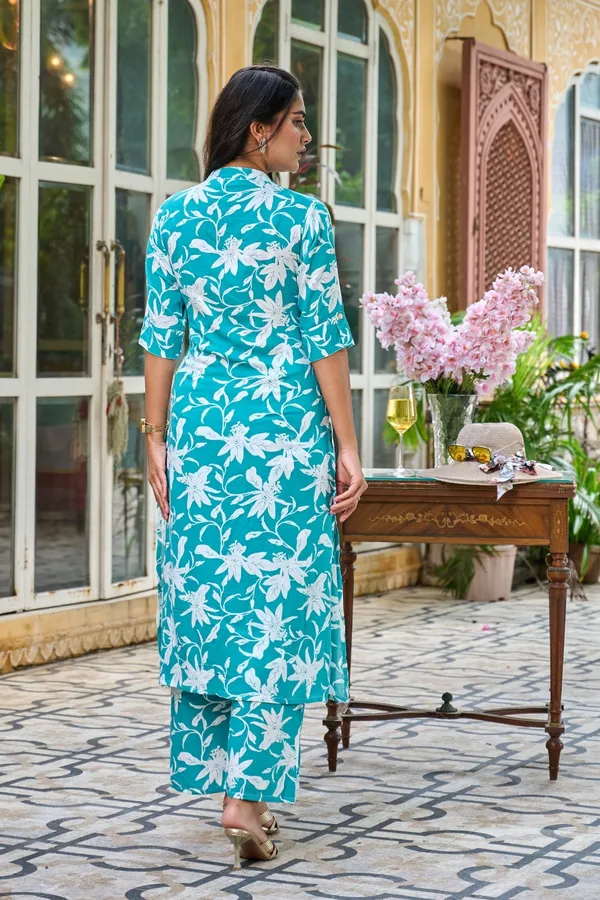 Yagnik_fashion_New_Festival_and_Daily_Wear_Stylish_Rayon_Kurta_Set_With_one_Side_Pocket