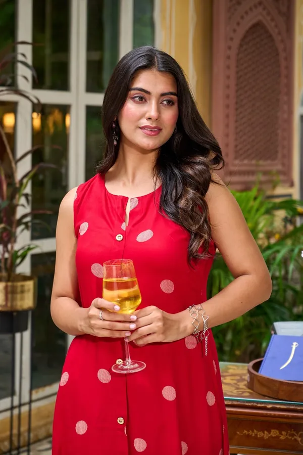 Yagnik_fashion_New_Festival_and_Daily_Wear_Stylish_Rayon_Kurta_Set_With_one_Side_Pocket