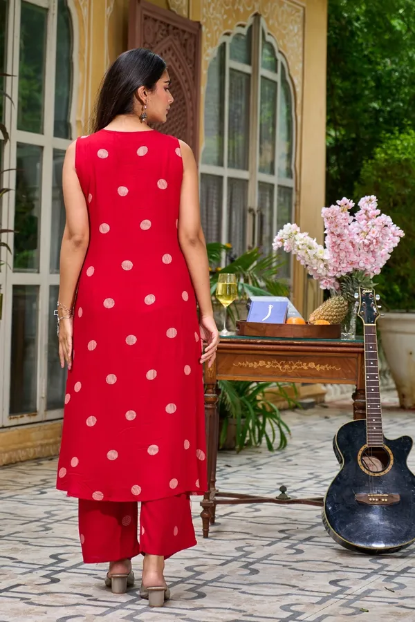 Yagnik_fashion_New_Festival_and_Daily_Wear_Stylish_Rayon_Kurta_Set_With_one_Side_Pocket