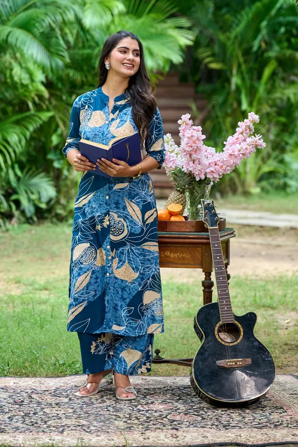 Yagnik_fashion_New_Festival_and_Daily_Wear_Stylish_Rayon_Kurta_Set_With_one_Side_Pocket