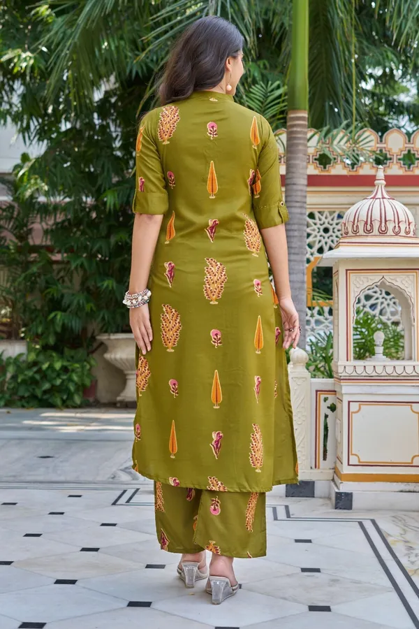 Yagnik_fashion_New_Festival_and_Daily_Wear_Stylish_Rayon_Kurta_Set_With_one_Side_Pocket