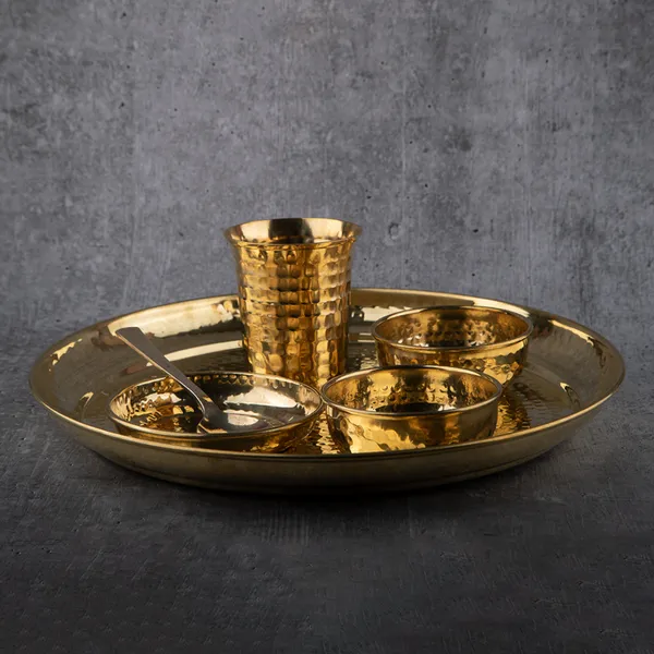Brass dinner set online 2025