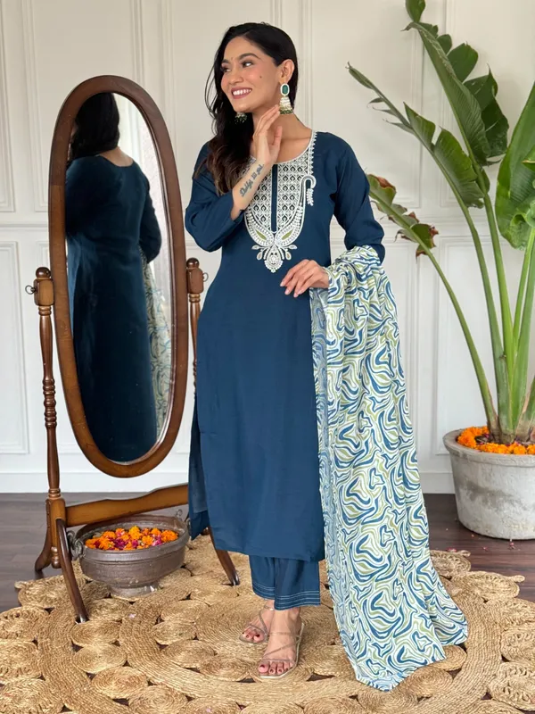 Embroidery_Kurti_Set