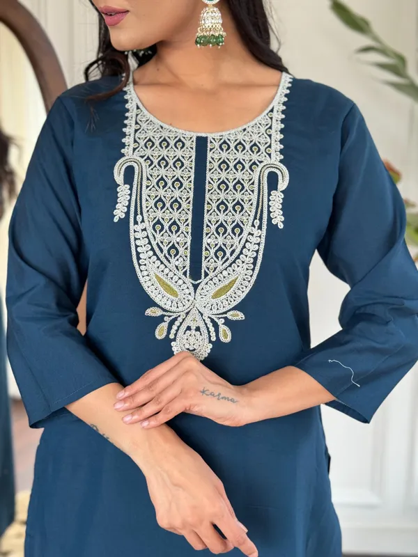 Embroidery_Kurti_Set