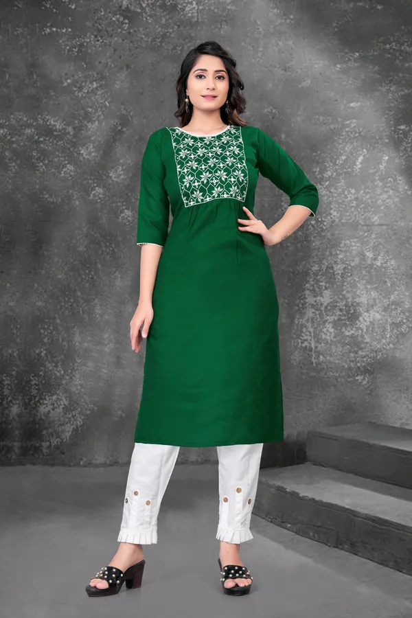 Green_And_White_Embroided_Cotton_3/4_Sleeve_Kurti_And_Pent_Set_For_Women