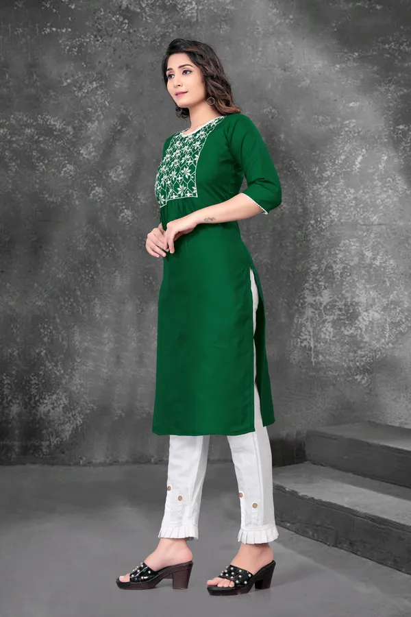 Green_And_White_Embroided_Cotton_3/4_Sleeve_Kurti_And_Pent_Set_For_Women