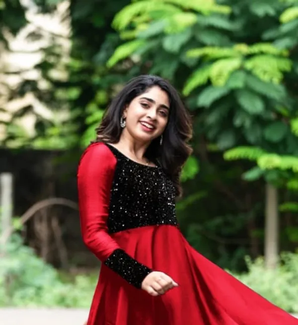 RedAnd_Black_Embroidery_Full_Sleeve_Gown_For_Women
