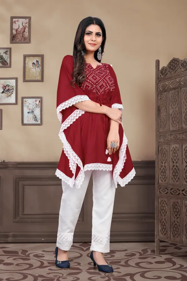 Maroon_And_White_Rayon_Printed_Kaftan_For_Women