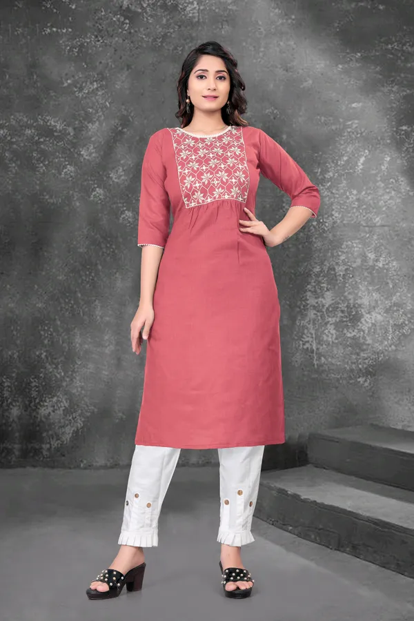 Peach_And_White_Cotton_Embroided_3/4_Sleeve_Kurti_Pent_Set_For_Women