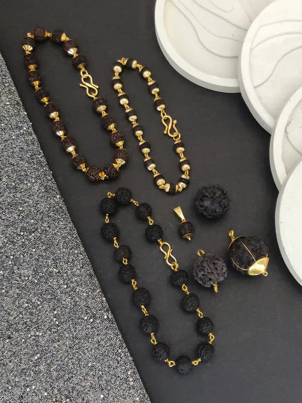 Gold_Plated__Combo_7_Products_3_Bracelets_3_Pendants_1_Natural_Rudraksh_Set_For_Male_