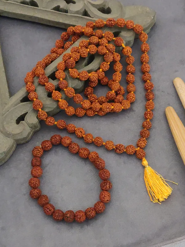 Orange_Natural_108_Beed_Jap_Mala_&_Bracelet_For_Unisex