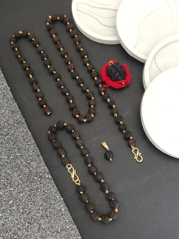 Combo_Regular_Black_Of_4_Natural_Rudraksh_Products_Natural_Rudraksh_Mala,_Bracelet_&_2_Pendants_For_Male