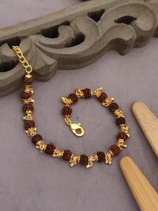 Gold_Plated__Designer_Bracelet_For_Female