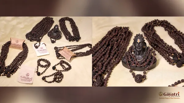 Black__Natural_Rudraksh_Mala_For_Men_|_Attached_Pendant