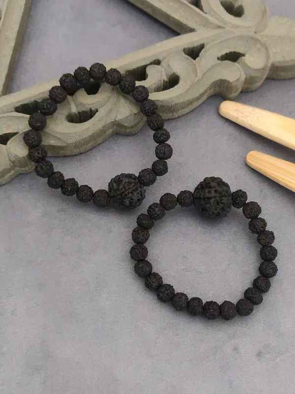 Combo_Regular_Natural_Rudraksh_Bracelet_|_With_Big_Natural_Rudraksh_For_Male
