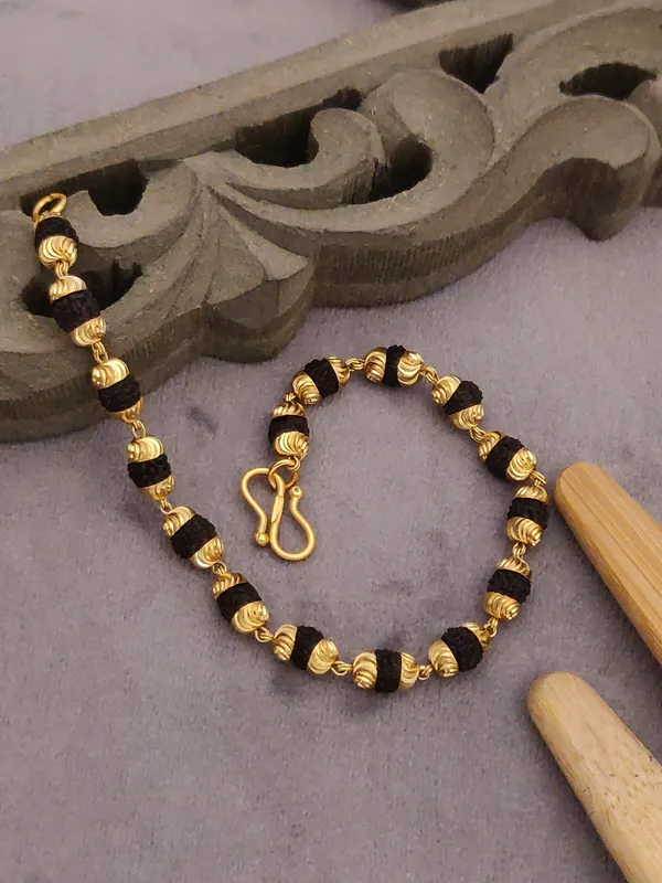 Gold_Plated__Female_Natural_Rudraksh_Bracelet