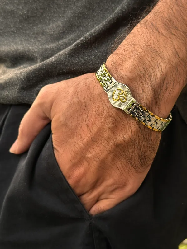 Silver_Plated_Combo_Ohm_Bracelet_Pendant_&_Chain_For_Men