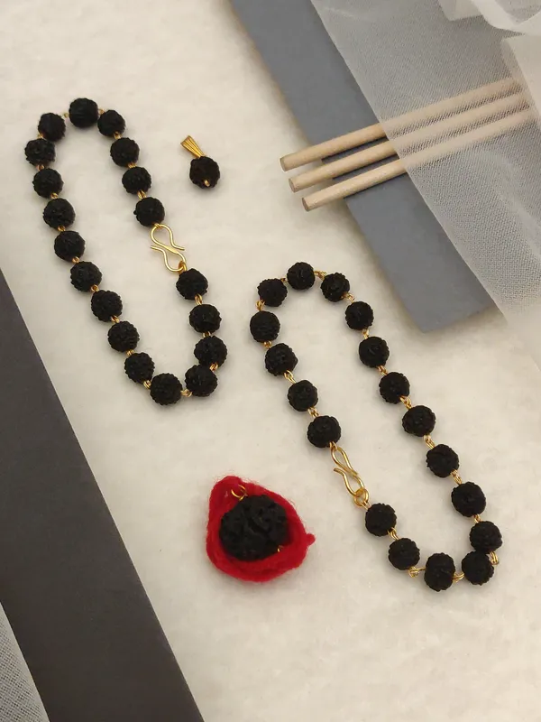 Regular_Black_2_Natural_Rudraksh_Bracelet_+_2_Pendants_For_Male_(Pack_Of_2)