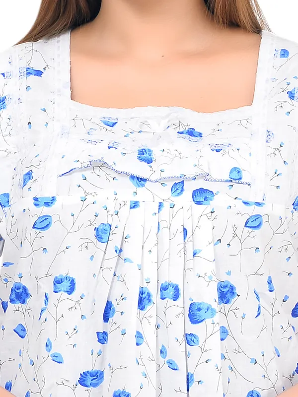Pack_Of_2_-_Cotton_Floral_Square_Neck_Night_Wear_For_Women