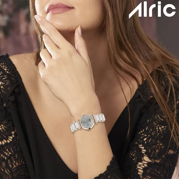 Silver_Round_Quartz_Analog_Wrist_Watch_For_Girls_(30_Mm_Dial)