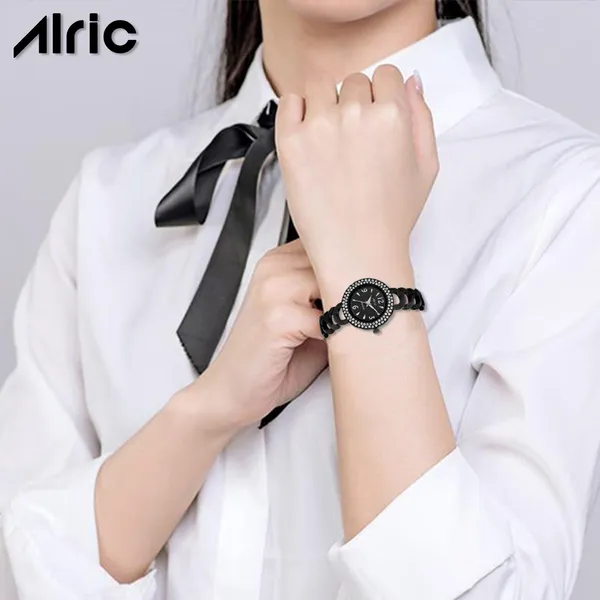 Ritzy_Girls_Watch_Dialmond_Studded_Black_Analog_Watch_-_For_Girls_Ritzy
