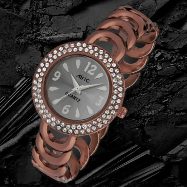 Silver_Round_Quartz_Analog_Wrist_Watch_For_Girls_(30_Mm_Dial)