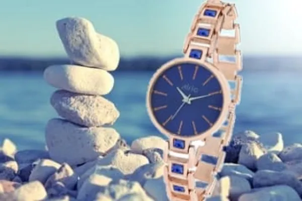Blue_Round_Quartz_Analog_Wrist_Watch_For_Girls_(30_Mm_Dial)